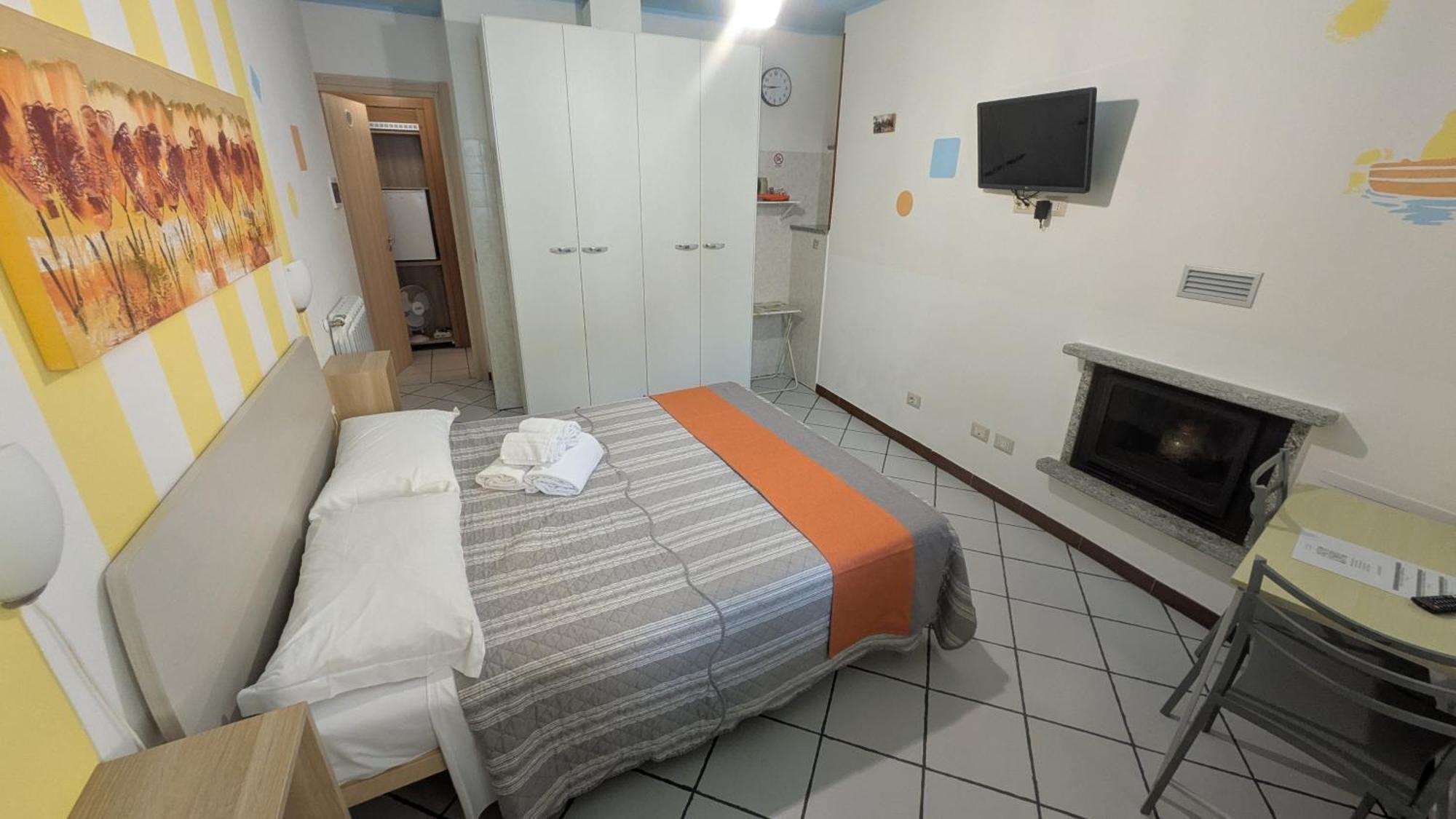 Economy Double Room